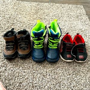 2 boots and 1 95 cars sneakers size 6/7 toddler boy